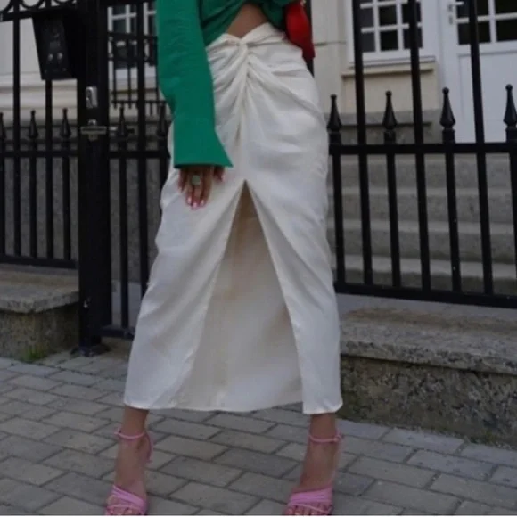 ZARA KNOT FRONT SLIT SKIRT - Picture 6 of 10